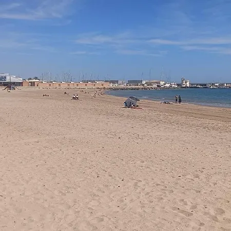 In Sunrise Campello アパート